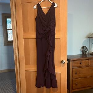 Chic Sleeveless Maxi Dress in Deep Purple